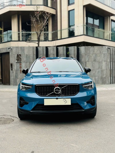 Xe Volvo XC40 Ultimate B5 AWD 2023