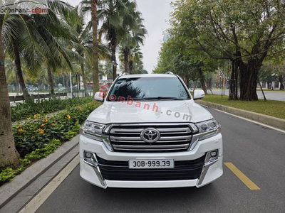 Xe Toyota Land Cruiser VX 4.6 V8 2015