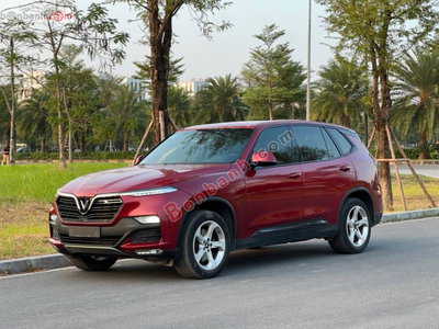 Xe VinFast Lux SA 2.0 Base 2.0 AT 2021