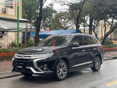 Xe Mitsubishi Outlander 2.0 CVT 2016