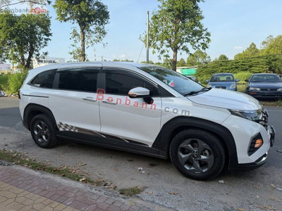 Xe Hyundai Custin Tiêu Chuẩn 1.5T 2023
