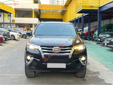 Xe Toyota Fortuner 2.7V 4x2 AT 2019