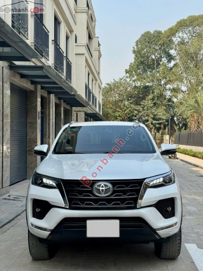 Xe Toyota Fortuner 2.4G 4x2 AT 2021