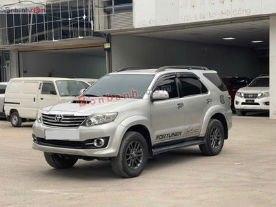 Xe Toyota Fortuner 2.5G 2015