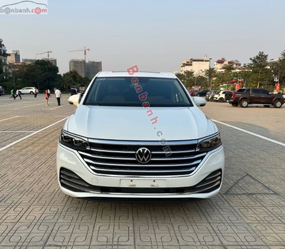 Xe Volkswagen Viloran Luxury 2024