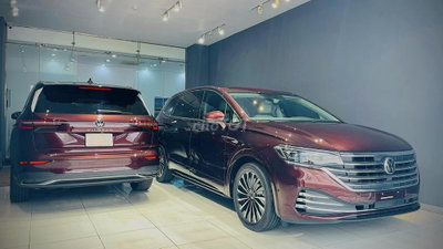 Volkswagen Viloran Luxury Đỏ/Be sang trọng