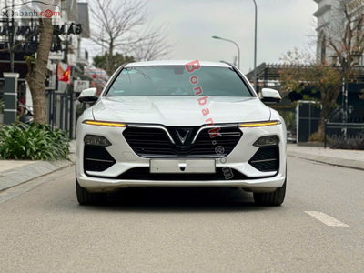 Xe VinFast Lux A 2.0 Premium 2.0 AT 2019