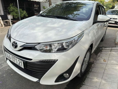 Toyota Vios màu Trắng