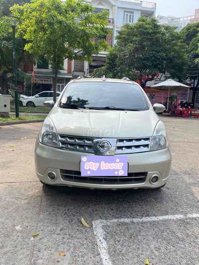 Nissan Livina 2011 Vàng cát 7 Chổ Xe nhật