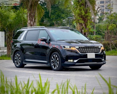 Xe Kia Carnival Signature 2.2D 2023