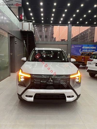 Xe Mitsubishi Destinator Premium 2026