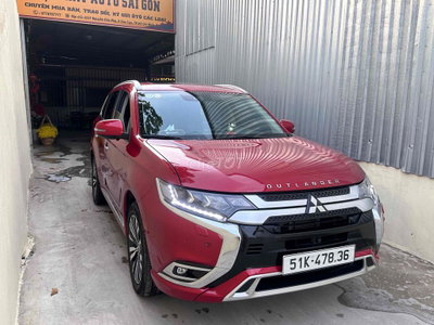 Mitsubishi Outlander 2.0 Premium - 16.000 Km