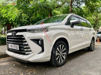 Xe Toyota Avanza Premio 1.5 AT 2022