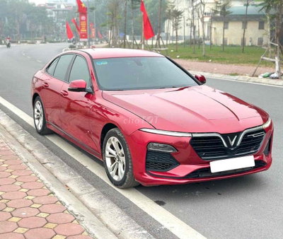 VinFast Lux A Base 2021 Đỏ