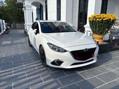 Mazda 3 2015 1.5 AT Hatchback - 130000 km