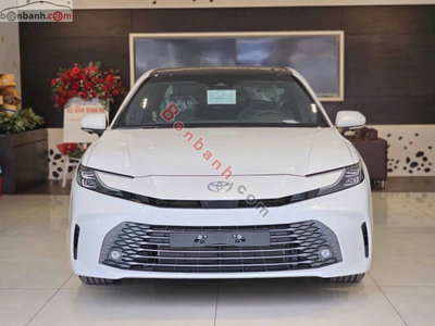Xe Toyota Camry 2.5 HEV Top 2026