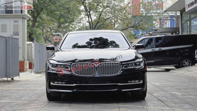 Xe BMW 7 Series 730Li 2018