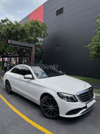 Mercedes C200 Exclusive sx 2021 model 2022