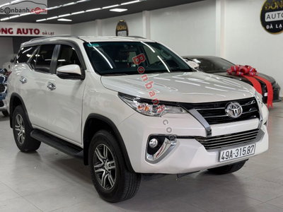 Xe Toyota Fortuner 2.4G 4x2 AT 2020