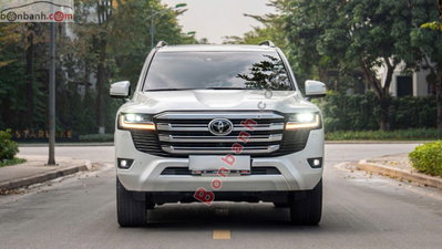 Xe Toyota Land Cruiser 3.5 V6 2023