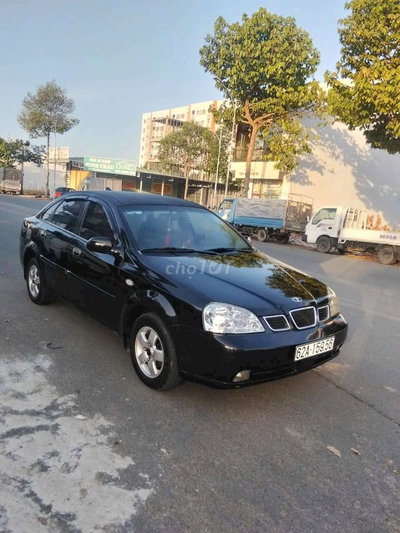 Daewoo Lacetti Đen