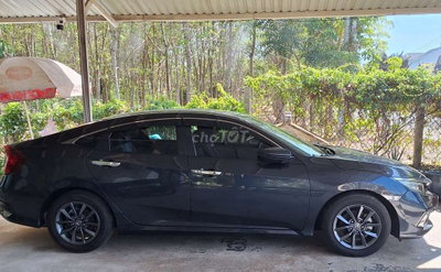 Honda Civic màu Xám