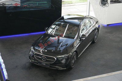 Xe Mercedes Benz E class E300 AMG 2025