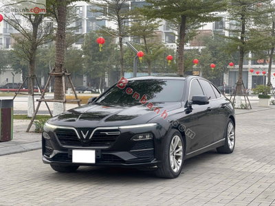 Xe VinFast Lux A 2.0 Plus 2.0 AT 2020