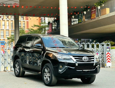 Xe Toyota Fortuner 2.4G 4x2 MT 2020