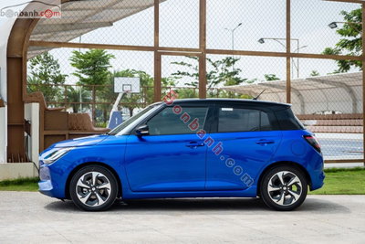 Xe Suzuki Swift 1.2 AT 2025
