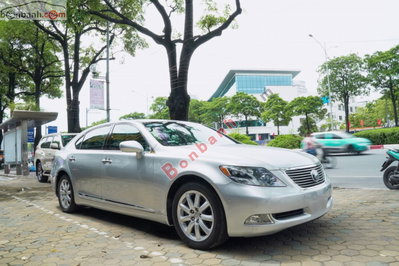 Xe Lexus LS 600hL 2007