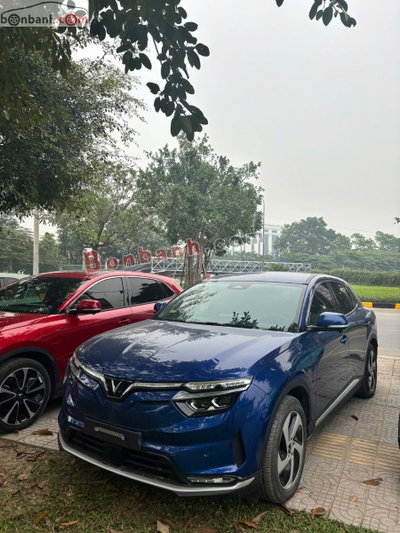Xe VinFast VF8 Eco AWD 2023