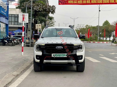 Xe Ford Ranger Stormtrak 2.0L 4x4 AT 2024