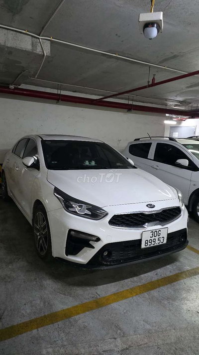 Kia Cerato Trắng 5 chỗ