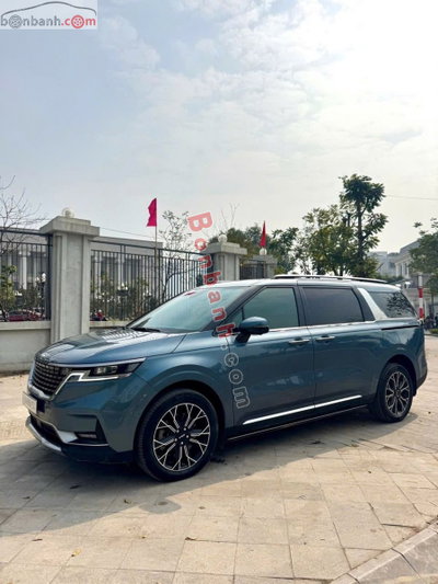 Xe Kia Carnival Signature 2.2D 2022