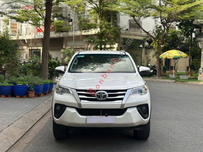 Xe Toyota Fortuner 2.4G 4x2 MT 2020