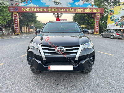 Xe Toyota Fortuner 2.4G 4x2 MT 2019