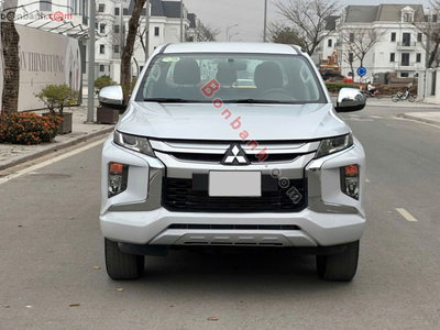 Xe Mitsubishi Triton 4x2 AT Mivec 2019
