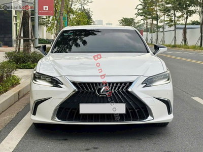 Xe Lexus ES 250 2022