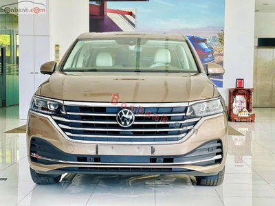Xe Volkswagen Viloran Premium 2025