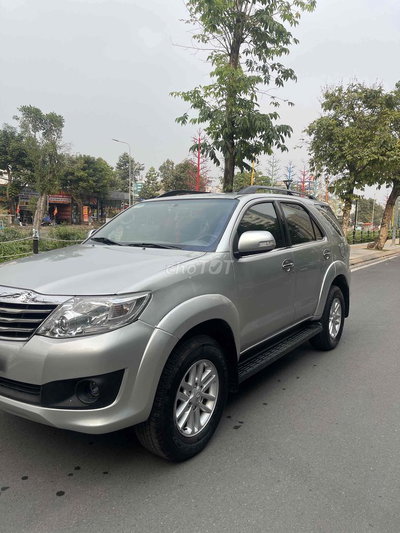 Toyota Fortuner 2013 Bạc