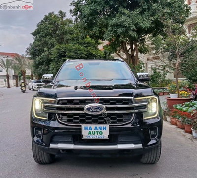 Xe Ford Everest Titanium 2.0L 4x2 AT 2022