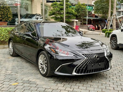 Xe Lexus ES 300h 2023