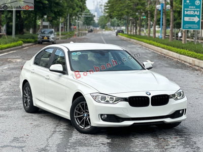Xe BMW 3 Series 320i 2014