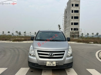 Xe Hyundai Grand Starex Van 2.5 MT 2016