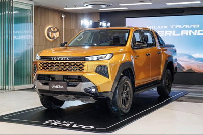 ✅Toyota Hilux 2026 giao ngay trướt tết, tặng BH 💥