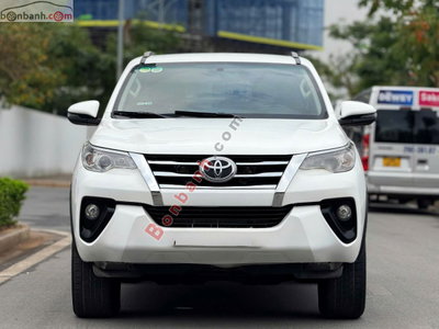 Xe Toyota Fortuner 2.4G 4x2 MT 2020