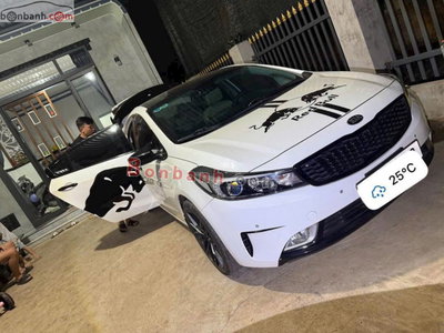 Xe Kia Cerato 1.6 AT 2017