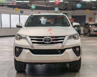 Xe Toyota Fortuner 2.4G 4x2 MT 2019