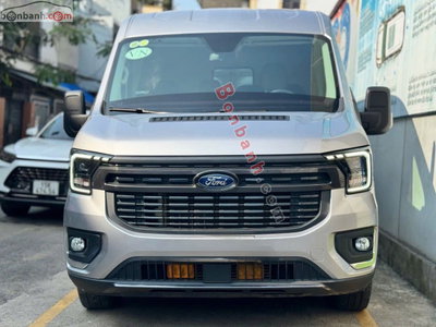 Xe Ford Transit Van 2025